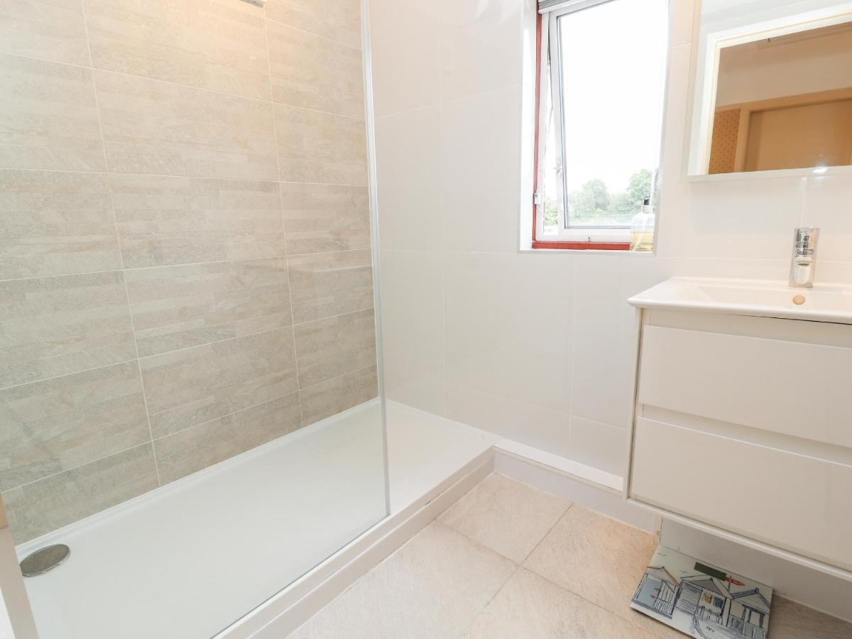 Dee Heights Penthouse Apartment Chester Bagian luar foto