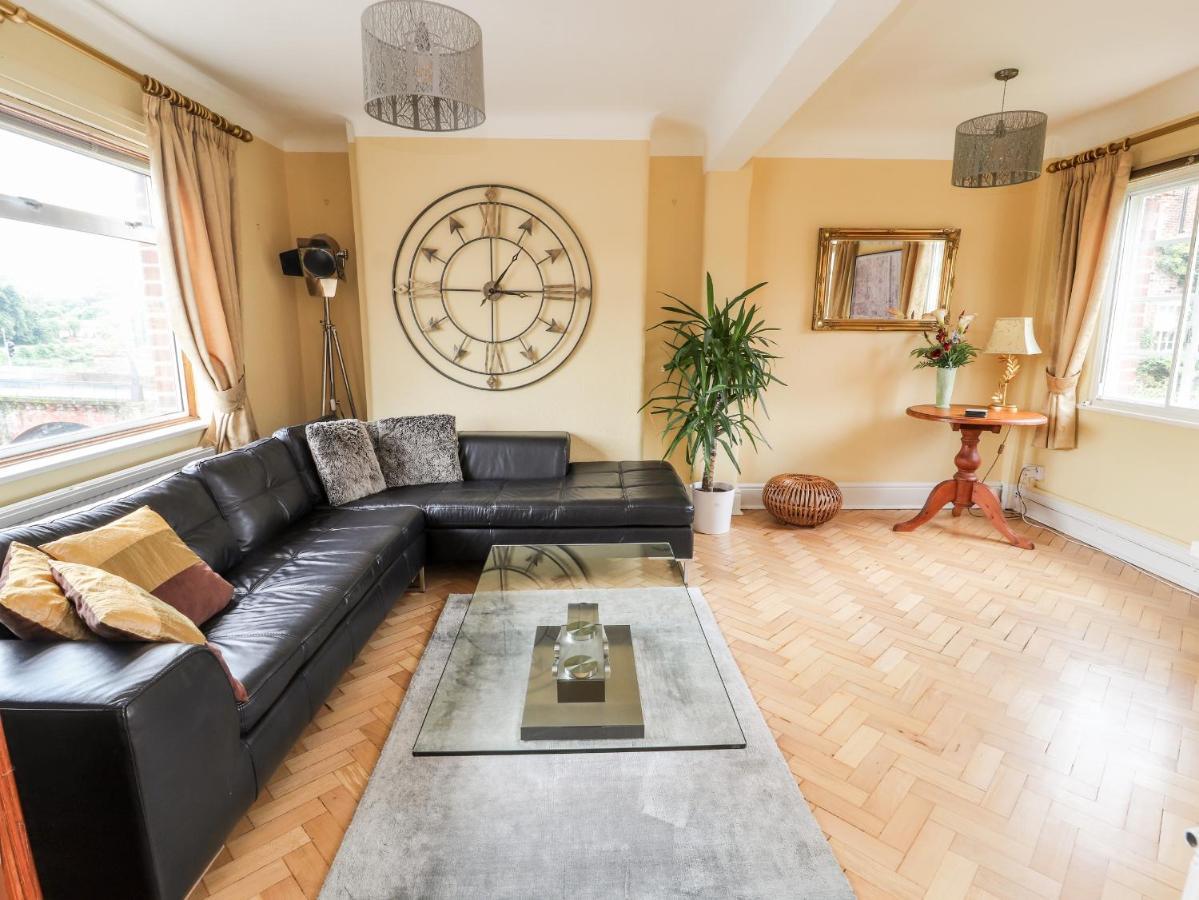 Dee Heights Penthouse Apartment Chester Bagian luar foto